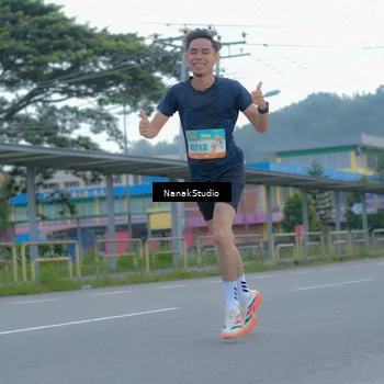 Runner Photo 8264388