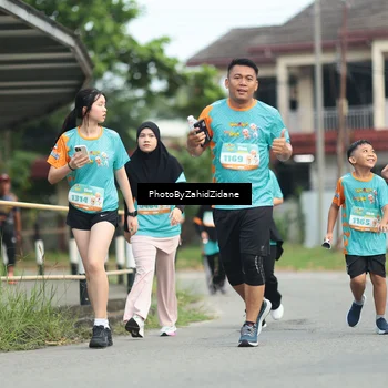Runner Photo 8264436