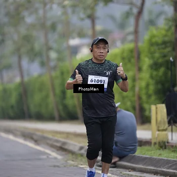 Runner Photo 8264454