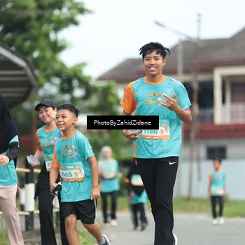Runner Photo 8264498