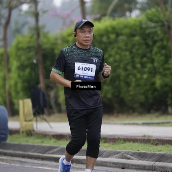 Runner Photo 8264619