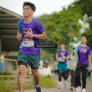 Runner Photo 8264659