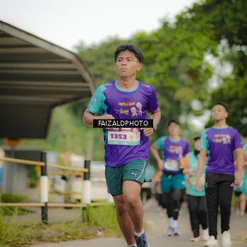 Runner Photo 8264670