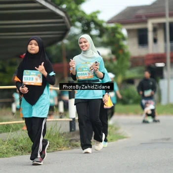 Runner Photo 8264714