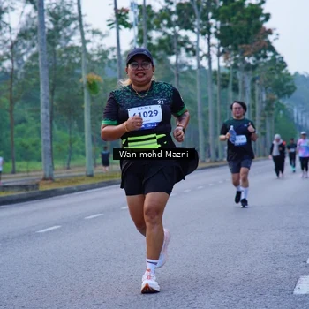Runner Photo 8264728