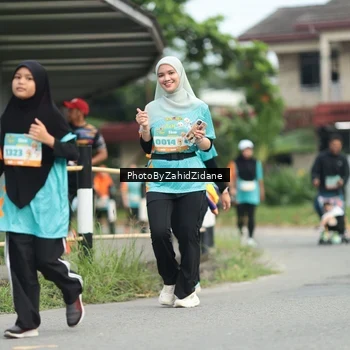 Runner Photo 8264753