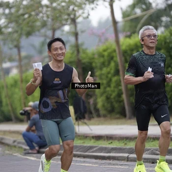 Runner Photo 8264763