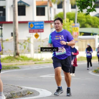 Runner Photo 8264788