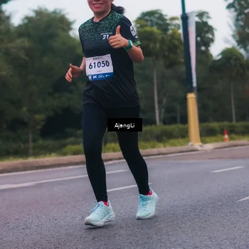 Runner Photo 8264792
