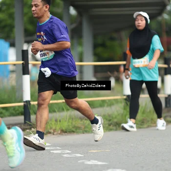 Runner Photo 8264830