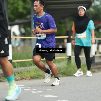Runner Photo 8264857