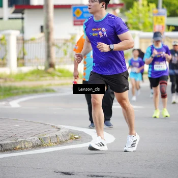 Runner Photo 8264939