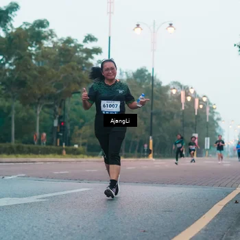 Runner Photo 8264940