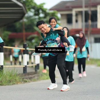 Runner Photo 8264975