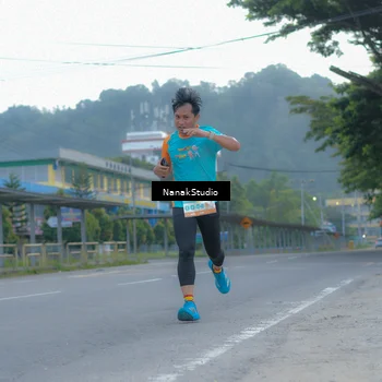 Runner Photo 8264978