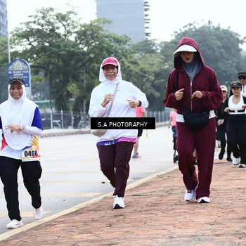 Runner Photo 8265030