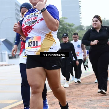 Runner Photo 8265032