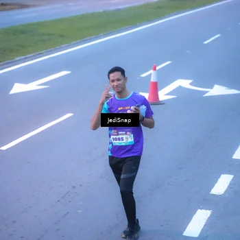Runner Photo 8265068