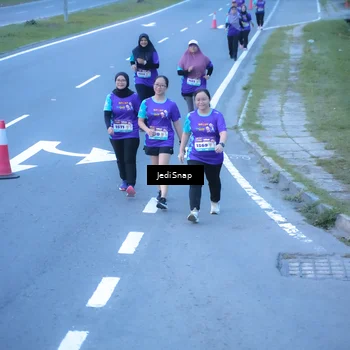 Runner Photo 8265089