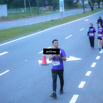 Runner Photo 8265092