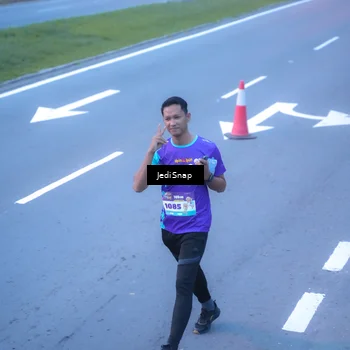 Runner Photo 8265093