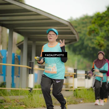 Runner Photo 8265100