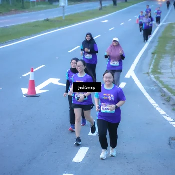 Runner Photo 8265145