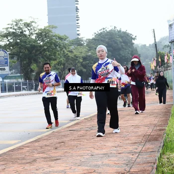 Runner Photo 8265160