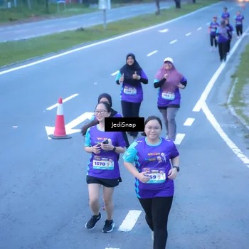Runner Photo 8265161