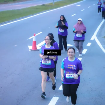 Runner Photo 8265184