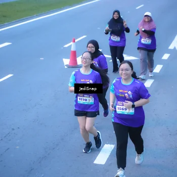 Runner Photo 8265192