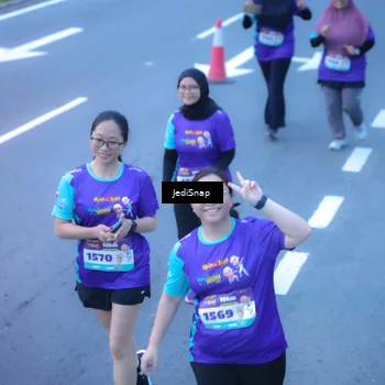 Runner Photo 8265210