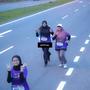 Runner Photo 8265226
