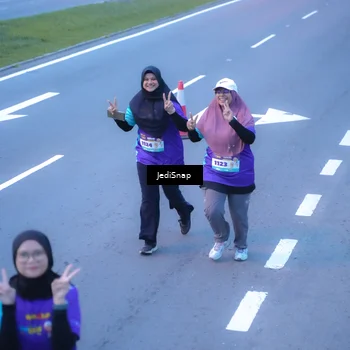 Runner Photo 8265230