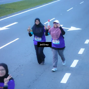 Runner Photo 8265247