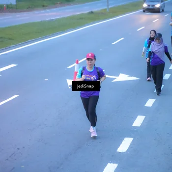 Runner Photo 8265268