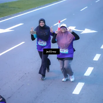 Runner Photo 8265269