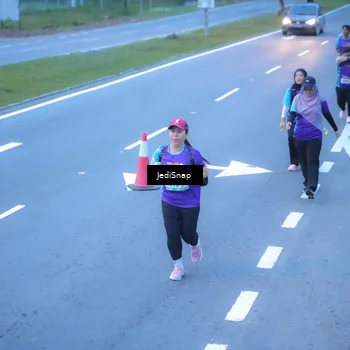 Runner Photo 8265275