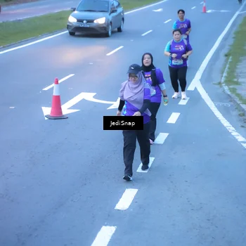 Runner Photo 8265351