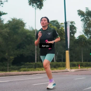 Runner Photo 8265373