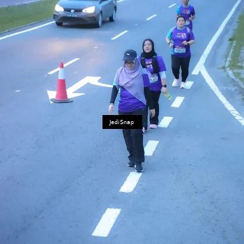Runner Photo 8265382