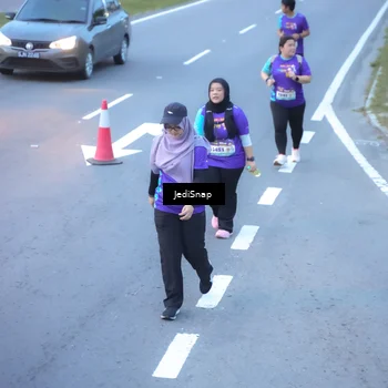 Runner Photo 8265385