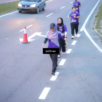Runner Photo 8265392