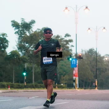 Runner Photo 8265433