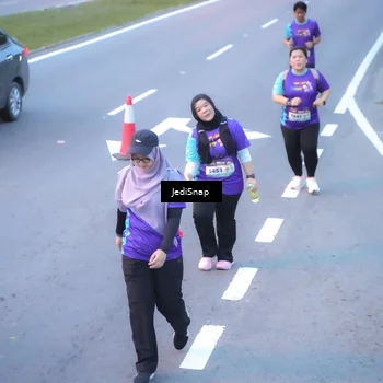 Runner Photo 8265439