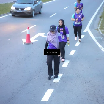 Runner Photo 8265455