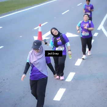 Runner Photo 8265471