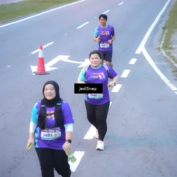 Runner Photo 8265580