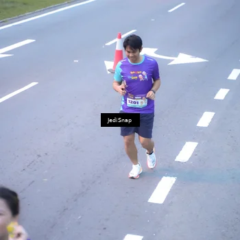 Runner Photo 8265615