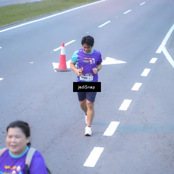 Runner Photo 8265646